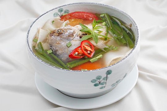 Canh cá rau muống