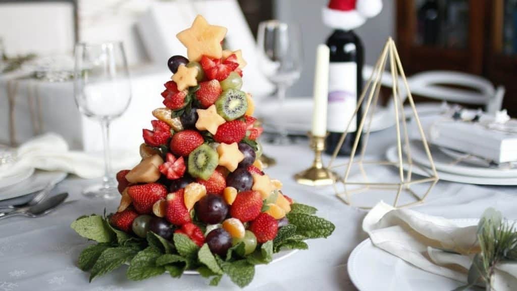 Christmas Fruit Tree – Món tráng miệng độc đáo cho bàn tiệc Giáng Sinh